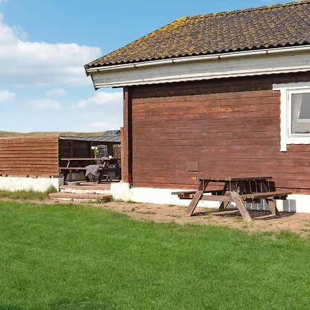 Three-bedroom In Ferienhaus
