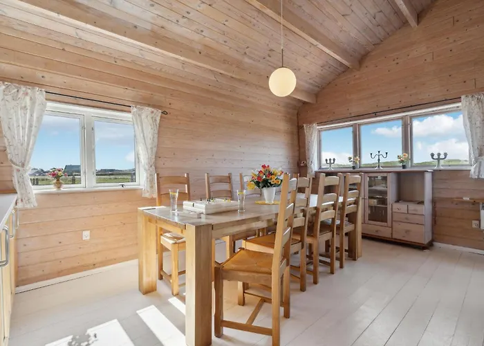 Three-bedroom In 펜션